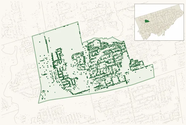 Map of Oakdale-Beverley Heights showing the neighbourhood outlined in green with every city-owned street tree as a dark-green dot, plus a locator inset showing its position in Toronto.